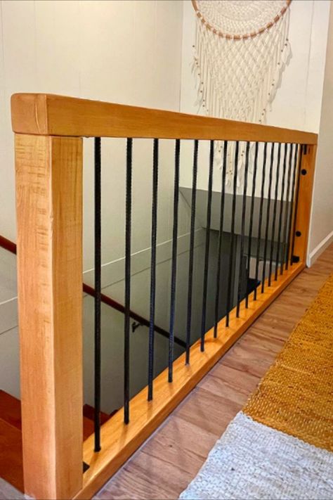 Rebar Railing, Porch Banister, How To Make Stairs, Deck Rails, Wood Deck Railing, Diy Stair Railing, Deck Balusters, Deck Railing Design, Wood Handrail