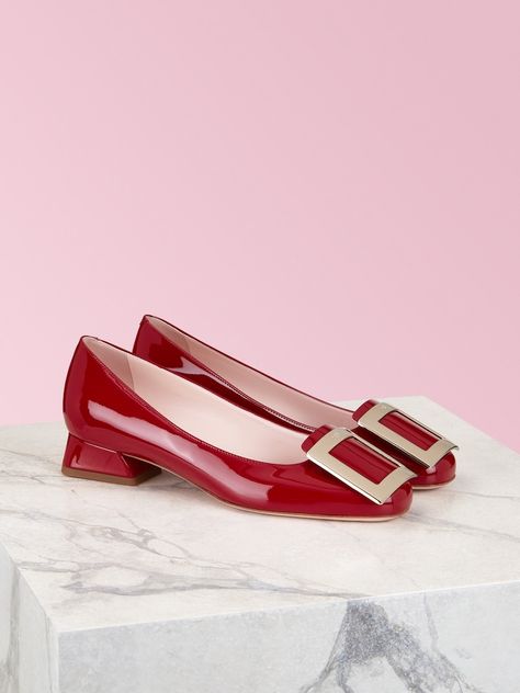 Red Flats Outfit, Roger Vivier Heels, Roger Vivier Flats, Red Flats, Flats Outfit, Roger Vivier, Handbag Shoes, Salvatore Ferragamo Flats, High Heel Sandals