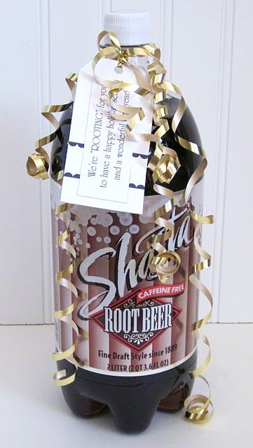 Fun Christmas neighbor gifts under $2. I would add a can of beans with the rootbeer. "Have a rootin' tootin' Christmas!" ;) 15 Gift Ideas, Church Christmas Party, Christmas Neighbor, Secret Pal, Have A Happy Holiday, Neighbor Christmas Gifts, Ministry Ideas, Women's Ministry, Crafty Creations