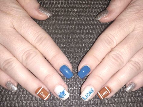 Detroit Lions Nails Acrylic, Detroit Lions Nail Designs, Detroit Lions Nails, Lions Nails, Nails Football, Football Nail Designs, Lion Nails, Artsy Nails, Football Nails