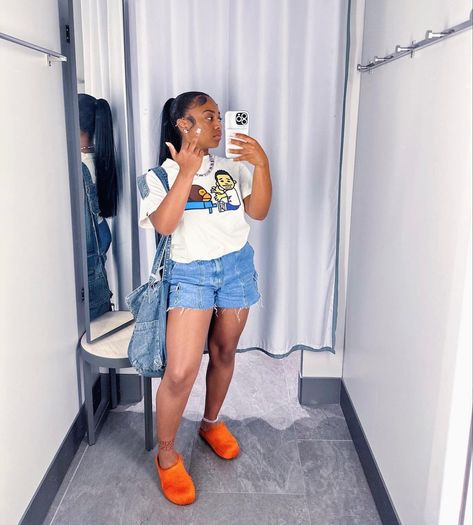 Marni Slides Outfit, Marni Slides, Jorts Outfit, Outfit Black Women, Slides Outfit, Clueless Outfits, Stylish Summer Outfits, Swag Outfits For Girls, Chill Outfits