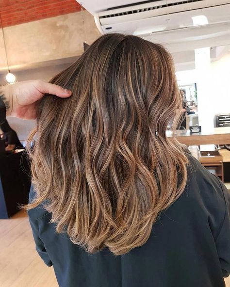 Brown Hair Shades, Bronde Hair, Hair Color Light Brown, Brown Hair Balayage, Honey Hair, Ombré Hair, Blonde Hair With Highlights, Balayage Brunette, Brown Blonde Hair