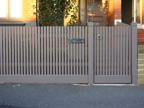 Grey Picket Fence, Square Picket Fence, Timber Fence Ideas, Slat Fence, Picket Fencing, Picket Fences, Front Fence, Timber Fencing, Front Gate Design