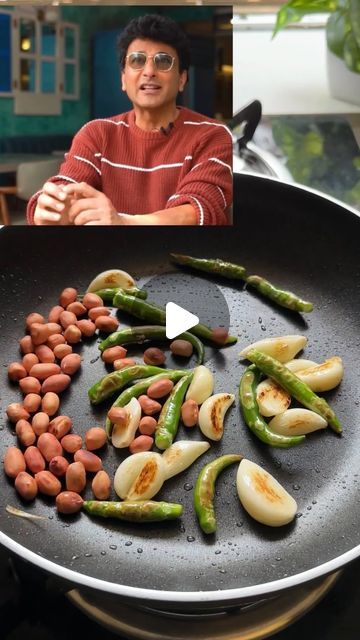 Thecha Recipe, Chilli Chutney Recipes, Marathi Food, Vikas Khanna, Aari Work Blouse Design, Spicy Chilli, Food Reels, Twisted Recipes, Mortar Pestle