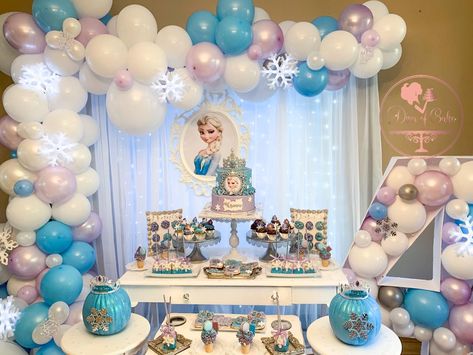 Frozen Cake Table, Frozen Sweet Table, Frozen Theme Party Decorations, Frozen Birthday Decorations, Frozen 3rd Birthday, Frozen Birthday Party Decorations, Elsa Birthday Party, Frozen Bday Party, Frozen Party Decorations