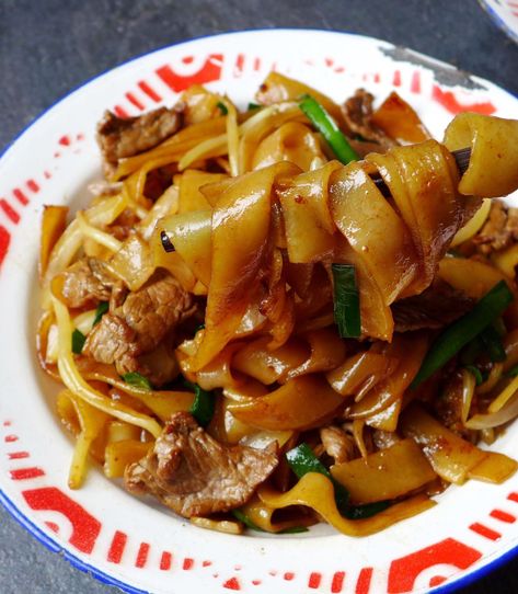 Red House Spice – Contemporary Chinese Cuisine — a passion for sharing Stir Fry Bean Sprouts, Chinese Rice Noodles, Beef Chow Fun, Chow Fun, Rice Noodles Stir Fry, Chinese Bbq Pork, Cantonese Food, Chinese Recipe, Homemade Dumplings