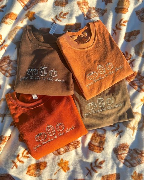 part 1 of what’s in our fall launch this year!!🧡🍂🎃this design sold out multiple times last fall, and so I knew I had to bring it back!! Instead of just the orange crewneck like last time, we’ll have 4 different options for ya: 🧡orange crew 🤎brown crew 🧡orange comfort colors tee 🤎brown comfort colors tee ahhhh!!!! I’m beyond excited to have more options for you guys this year— let me know what you think!! 🤭🍁🫶🏼 Keep an eye out tomorrow for more designs in our fall launch 👀 Orange Crewneck, November Thanksgiving, Thanksgiving Time, Fall Crewneck, Bring It Back, Comfort Colors Tee, Bring It, Give Thanks, What You Think