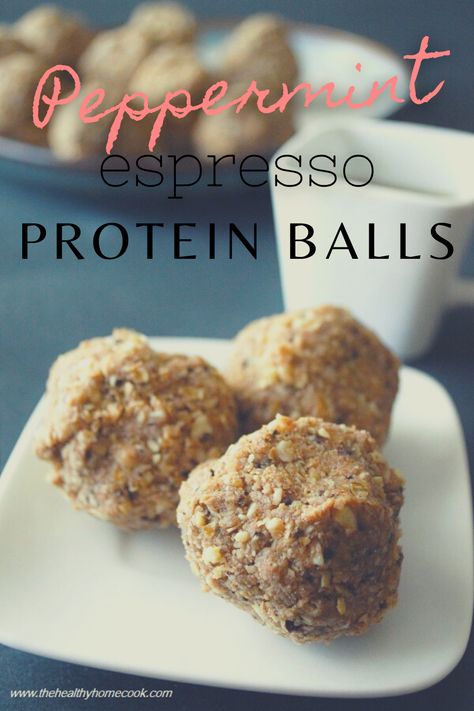 Protein, check! Espresso, check! Chocolate, check! Peppermint, check!  I’m pretty sure these Peppermint Espresso Protein Balls have everything you could possibly want in a snack. Peppermint Protein Balls, Pumpkin Protein Bars, Protein Powder Coffee, Lite Meals, Dreamy Christmas, Mini Breakfast, Grilled Sweet Potatoes, Peppermint Chocolate, Protein Bites