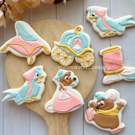 Cinderella Sugar Cookies, Cinderella Birthday Cake Simple, Cinderella Cookies Decorated, Bippity Boppity Two, Cinderella Cookies, Cinderella Birthday Party Decorations, Cinderella Birthday Cake, Cinderella Sweet 16, Cinderella Cupcakes