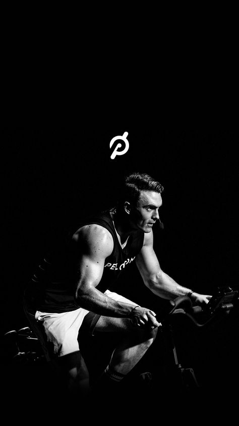 Spin Cycle Aesthetic, Spin Photoshoot, Spin Class Workout Aesthetic, Spin Class Vision Board, Spin Classes Aesthetic, Spin Class Photography, Cycling Studio, Spin Instructor, Cycling Photography