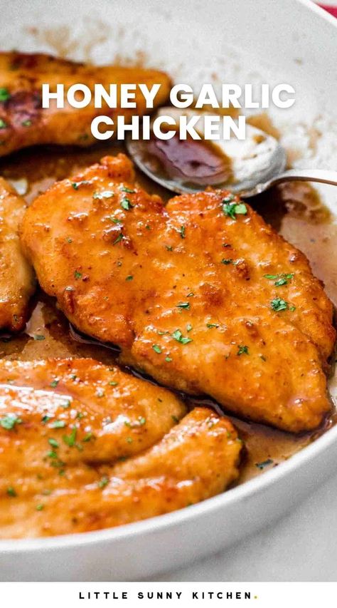 Sweet And Spicy Honey Chicken, Honey Glazed Chicken Recipes, Single Chicken Breast Recipe, Stove Chicken Recipes, Honey Soy Sauce Chicken, Chicken Breast Sauce, One Pan Chicken Dinner, Honey Chicken Breast, Juicy Chicken Breast Recipes