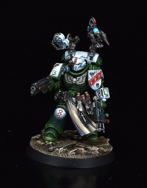 Apothecary Biologist 40k, Space Marine Apothecary, Dark Angels Conversion, Apothecary 40k, Dark Angels 40k Miniatures, Primaris Apothecary, Warhammer 40k Salamanders, Warhammer Dark Angels, Dark Angels 40k