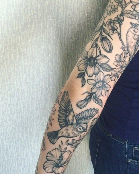 Tattoo Ideas Sleeve, Natur Tattoo Arm, Tattoo Fairy, Russian Tattoo, Mother Nature Tattoos, Nature Tattoo Sleeve, Nature Tattoo, Tattoos Skull, Botanical Tattoo