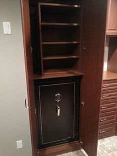 Safe Locker Ideas, Safe In Wardrobe, Wall Safe Ideas, Safe Locker In Wardrobe, Hidden Locker Ideas, Closet Safe Ideas, Hidden Safe In Closet, Safe In Closet, Closet With Safe