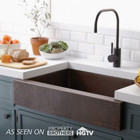 Paragon Copper Farmhouse Sink boasts a smaller, modern apron that fits into standard cabinetry and is equally at home in traditional or conteporary spaces. Ikea Faucet, Modern Kitchen Trends, Apron Kitchen Sink, Single Basin Kitchen Sink, Copper Kitchen Sink, Apron Sink Kitchen, Apron Front Sink, Apron Sink, Comfortable Kitchen