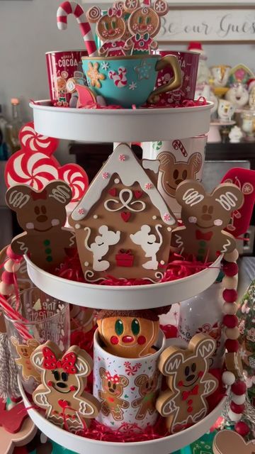 Disney Christmas Table Setting, Disney Tiered Tray, Christmas Disney Decor, Disney Christmas Decor Ideas, Disney Kitchen Theme, Disney Christmas Decorations Diy, Disney Christmas Decor, Disney Christmas Diy, Disney Gingerbread