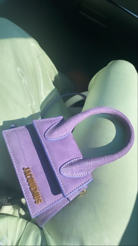 Chanel Bag Outfit, Jacquemus Bag, Luxury Bags Collection, Girly Bags, Cute Purses, Purple Aesthetic, Cambridge Satchel Company, Beaded Bags, Perfect Bag