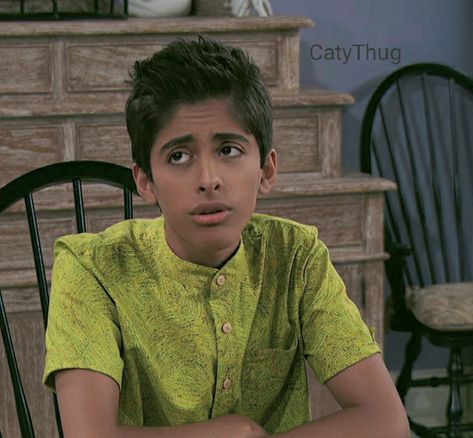 Ravi From Jessie, Ravi Jessie, Ravi Ross, Hey Jessie, Disney Dudes, Karan Brar, Childhood Crushes, Nickelodeon Shows, Bowl Cut