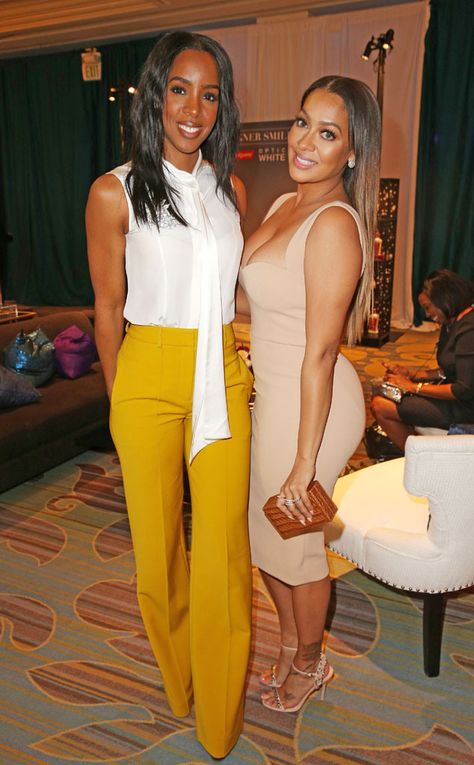 Kelly Rowland & Lala Anthony from Oscars 2016: Party Pics  The gorgeous gals enjoy Essence Black Women In Hollywood awards luncheon. Kelly Rowland Style, Mustard Pants, Lala Anthony, Kelly Rowland, Black Women Fashion, Style Crush, Casual Chic Style, Mellow Yellow, 2016 Fashion