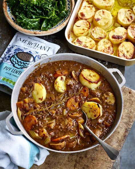 No-Beef Red Wine Lentil Stew with Potato Fondants - Avant-Garde Vegan Avant Garde Vegan, Gaz Oakley, Mains Recipes, Puy Lentils, Packed Meals, Protein Packed Meals, Lentil Stew, Healthier Eating, Steamed Vegetables