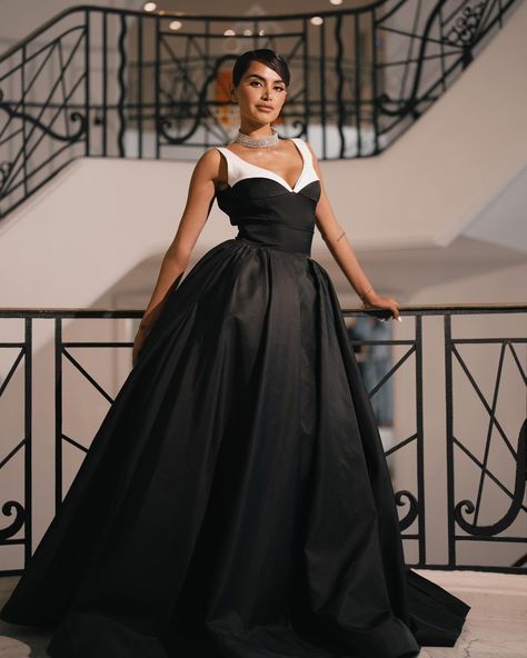 Tanya Ghavri on Instagram: “A Queen in the making, all set to stun at @festivaldecannes 💫 @diipakhosla #StyledByTanGhavri Red Carpet and Hair Partner :…” Tanya Ghavri, Boutique Shop, Instagram A, Red Carpet, Ball Gowns, Carpet, Queen, Formal Dresses, Couture