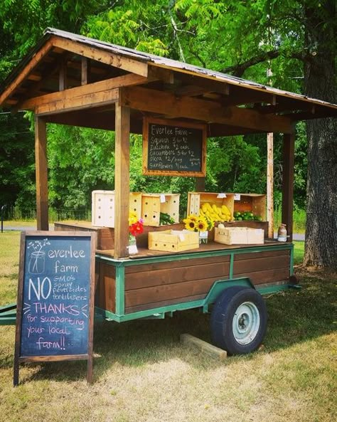 Farmstand Trailer, Farm Stand Wagon, Farm Stand Trailer, Trailer Farm Stand, Mobile Farm Stand, Diy Produce Stand, Farm Stand Ideas, Farmstand Ideas, Farm Market Ideas