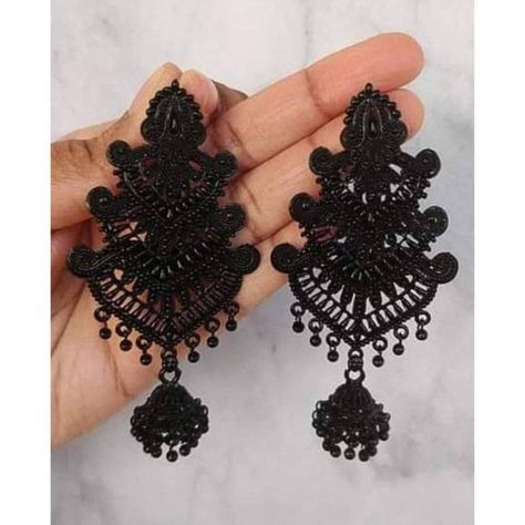 Black Metal Earrings, Indian Bags, Oxidized Jhumka, Gold Jewelry Set, Kundan Jewelry, Resin Jewelry Diy, Tibetan Jewelry, Jhumki Earrings, Gold Jewelry Sets