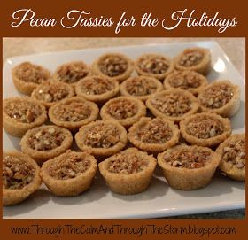 Kentucky Foods, Pecan Tassie Recipe, Tassies Recipe, Pecan Recipe, Pecan Tassies, Pecan Bites, Vegetarian Holiday Recipes, Traditional Holiday Recipes, Apple Tarts