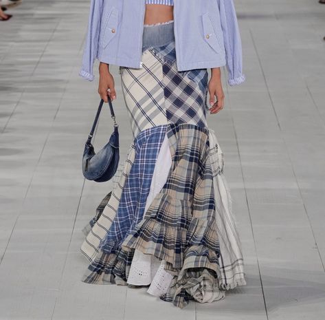 𝐝𝐞𝐧𝐢𝐬𝐚 (@pradapearll) on X Reworked Skirt, Gingham Outfit, Flannel Skirt, Patchwork Denim Skirt, Denim Skirt Outfits, High Fashion Looks, Flannel Dress, Patchwork Skirt, Thrift Fashion