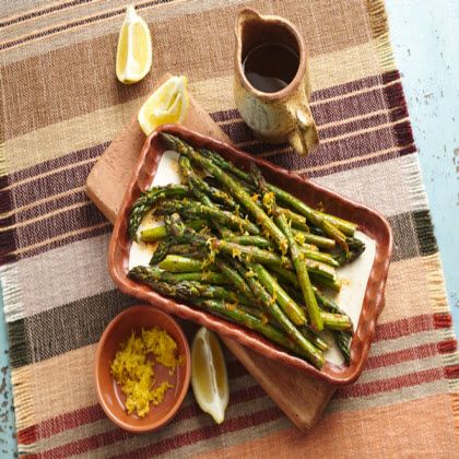 Orange Butter Recipe, Salad Appetizer Cups, Orange Butter, Asparagus Recipes Roasted, Grilled Asparagus, Roasted Asparagus, Dinner Sides, Appetizer Salads, Asparagus Recipe