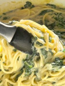 Creamed Spinach Pasta Spinach Pasta Recipes, 12 Tomatoes Recipes, Gratin Dish, 12 Tomatoes, Pasta Dinners, Spinach Pasta, Creamed Spinach, Spinach Recipes, Drying Pasta