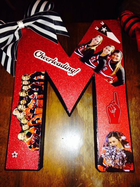 CHEERLEADING GIFTS | Cheerleader Gift Ideas Cheer Decorations, Cheer Crafts, Cheer Gift Ideas, Senior Night Ideas, Cheerleader Gift, Cheer Banquet, Cheerleader Gifts, Cheerleading Ideas, Cheer Posters