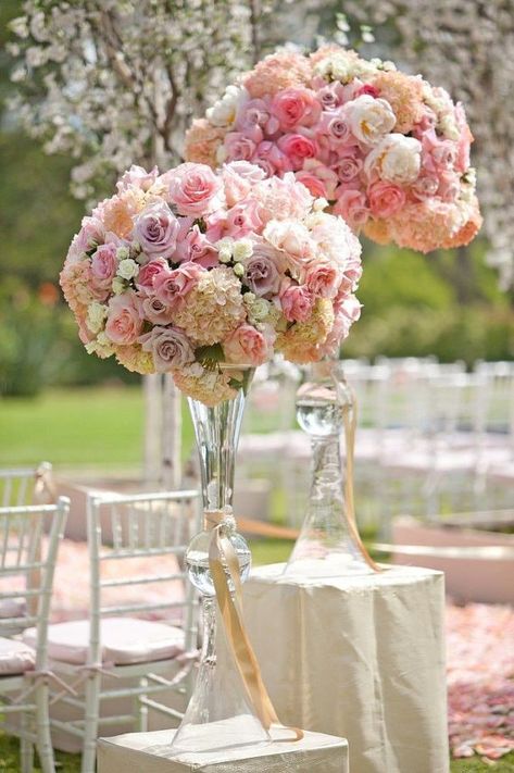 Ingenious Ideas, Wedding Vase Centerpieces, Tafel Decor, Pink And Gold Wedding, Wedding Floral Centerpieces, Pastel Wedding, Deco Floral, Vase Centerpieces, Wedding Destination