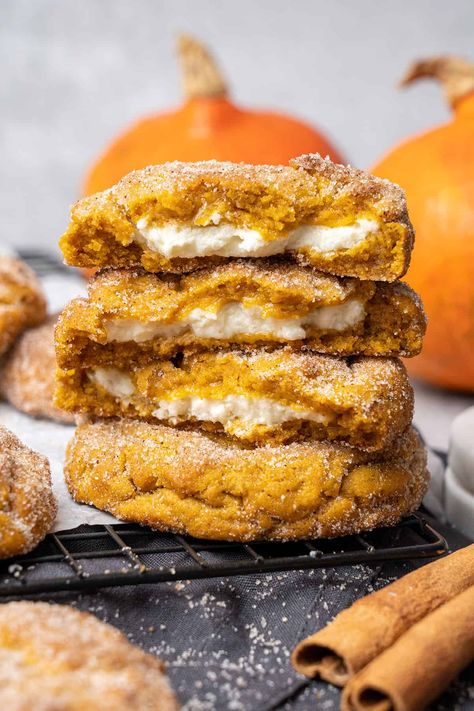 Snickerdoodle Pumpkin Cheesecake Cookies on a cooling rack. Pumpkin Cheesecake Snickerdoodles, Pumpkin Pecan Cheesecake, Pumpkin Cheesecake Cookies, Snickerdoodle Cheesecake, Pumpkin Snickerdoodles, Cream Cheese Cookies, Filled Cookies, Pumpkin Caramel, Cheesecake Cookies