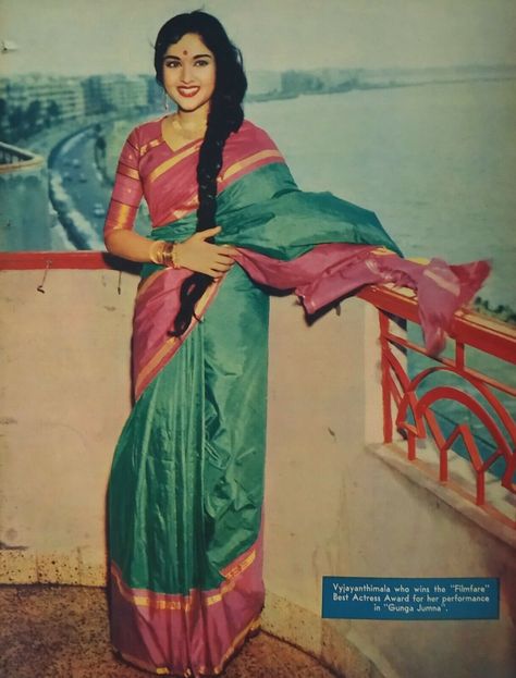 Retro Saree Vintage India, Vintage Indian Fashion, Saree Inspiration, Vintage Actors, Jimmy Nelson, Best Actress Award, Classic Cinema, Bollywood Pictures, Vintage Saree