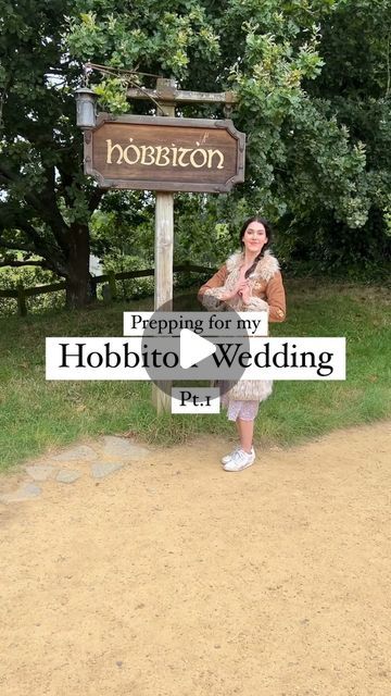 Monique Bryson on Instagram: "I posted this on TikTok ages ago and thought I’d finally share it here!  We’re going on an adventure weeeee! . . . #fantasybooktok #lordoftherings #thehobbit #bagshotrow #hobbithouse #hobbit #hobbitcore #hobbiton #hobbitonmovieset #hobbitontours #weddingtiktok #weddingtok #weddingplanning" Hobbit Hole Aesthetic, Hobbiton Wedding, Tolkien Wedding, Hobbit Core, Hobbit Aesthetic, Lord Of The Rings Wedding, Hobbit Wedding, Tolkien Hobbit, Hobbit Hole