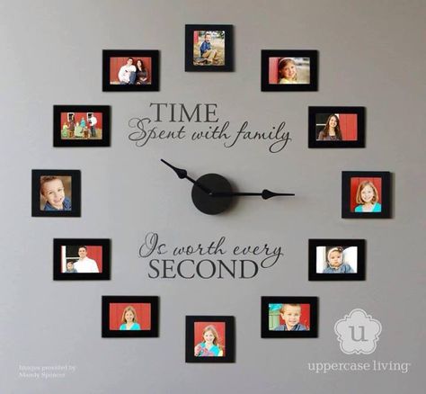 Cute family picture idea Family Clock, Photo Wall Clocks, Balkon Decor, Projek Menjahit, Photo Frame Display, Family Decals, Family Photo Wall, Diy Wand, Diy Wall Clock