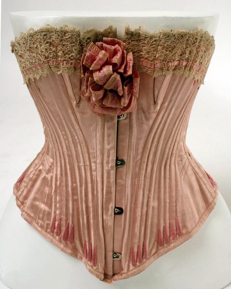 Corset: ca. 1904-1905, French, silk.  Marking: [label] (logo AB) "Au Bon Marché/Paris" [stamp] "Garanti Veritable Baliene" Victorian Corsets, Antique Corset, Silhouette Mode, Edwardian Corsets, Tudor Fashion, Historical Sewing, Lingerie Vintage, Pink Corset, Fashion Silhouette