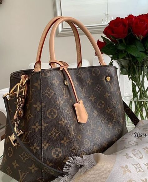 Cheap Louis Vuitton Bags, Cheap Louis Vuitton Handbags, Pochette Louis Vuitton, Sac Louis Vuitton, Leather Bag Design, Luxury Bags Collection, Louis Vuitton Purse, Girly Bags, Stylish Handbags