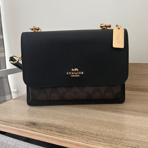 Brand New Never Been Used, Comes With Coach Dust Bag. Still For Sale On Coach Website For $289. In Perfect Condition. Black Coach Bag, Coach Bucket Bag, Cheap Coach Bags, Crossbody Coach, Grey Tote Bags, Coach Website, Patent Leather Bag, Coach Tote Bags, Blue Tote Bag