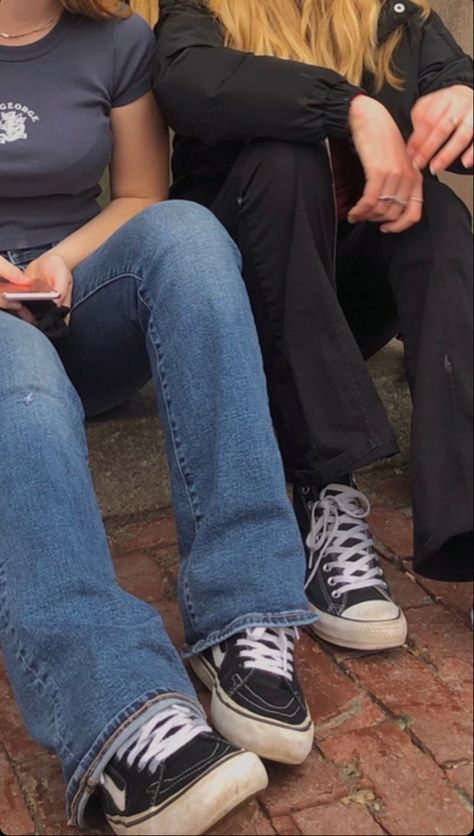 Converse And Vans Aesthetic, Aesthetic Vans Outfit, Baggy Jeans And Converse Outfit, Converse With Long Socks, Black Converse Aesthetic Outfit, High Vans Outfit, Black High Top Vans Outfit, Converse Black Aesthetic, Black Vans Aesthetic