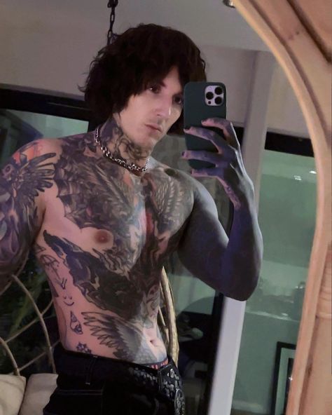 Oliver Sykes Tattoos, Drop Dead Clothing, Oli Sykes, Ronnie Radke, Oliver Sykes, Bring Me The Horizon, Drop Dead, Real Girls, Celebrity Crush