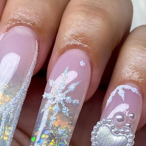 Nails By Vic on Instagram: "Snow Globe Nails❄️✨ Merry Christmas everyone, hope everyone’s had an awesome day!! Coming next, New Years Nails🫡 New YouTube video out now, link in bio GO WATCH!! - - - - - - - #nails #nailsnailsnails #nailsofinstagram #nailsart #nailsdesign #nailstagram #nailsoftheday #nailart #naildesign #polygel #polygelnails #polygelnail #snowglobenails #aquariumnails #winternails #winternails❄️ #winternailart #christmasnails #christmasnailsart" Globe Nails, Snow Globe Nails, Aquarium Nails, New Years Nails, Water Globes, Polygel Nails, Winter Nail Art, Merry Christmas Everyone, New Year's Nails