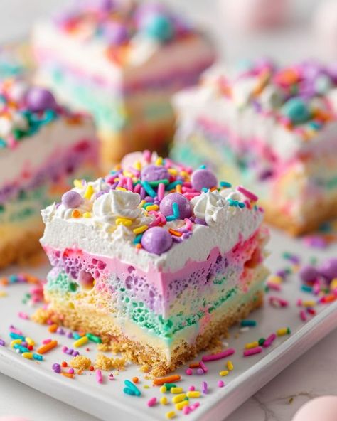 Hands down, this is the only cake my hubby will eat for Easter! Irish Decorations, Pudding Flavors, Poke Cake Recipes, Poke Cakes, Easter Cake, Homemade Whipped Cream, Poke Cake, My Hubby, Easter Dessert