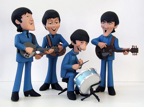 I wish I owned these!! Beatles Cake, Beatles Drawing, Beatles Artwork, Saturday Morning Cartoon, Beatles Party, Beatles Memorabilia, Beatles Cartoon, Beatles Photos, Vinyl Art Toys