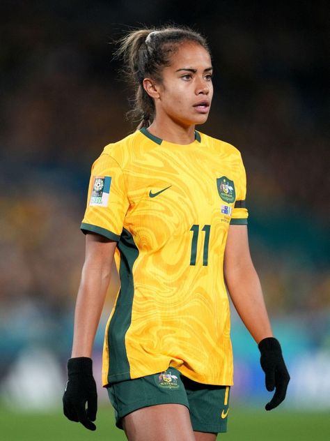 Mary Fowler Soccer, Mary Fowler Wallpaper, Mary Fowler Matildas, The Matildas Soccer, Matilda’s Soccer, Matildas Football, Mary Fowler, Girl Playing Soccer, Goals Videos