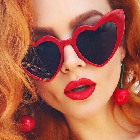 Types Of Sunglasses, Heart Shaped Glasses, Heart Glasses, Boho Festival Fashion, Cat Glasses, Vintage Christmas Gifts, Burning Man Outfits, Cat Eye Sunglasses Women, Sunglasses Women Vintage