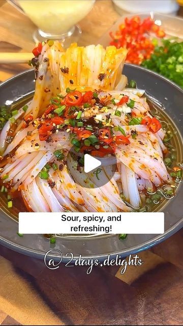 2day’s Delights on Instagram: "Spicy Jelly Noodles LiangFen 凉粉 

#noodles #chinesecuisine #chinesefood #chinesecooking #chinesenoodles #spicynoodles #spicy #food #asian #streetfood #cookingvideo #recipe #jelly #coldnoodles" Spicy Jelly, Jelly Noodles, Food Asian, Cold Noodles, Chinese Noodles, Spicy Noodles, Spicy Food, Chinese Cooking, Cooking Videos