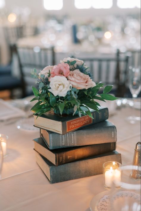 Bookish Wedding Table Decor, Book Themed Guest Book, Book Table Decor Wedding, Wedding Table Numbers Books, Book Table Centerpieces, Library Themed Centerpieces, Books As Centerpieces Wedding, Book Themed Table Numbers, History Wedding Theme