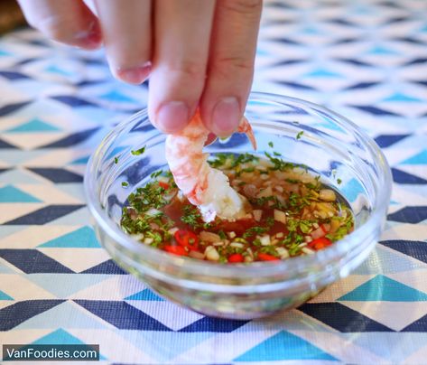 Prawn Sauce, Pork Jowl, Seafood Dipping Sauce, Seafood Sauce Recipe, Thai Dipping Sauce, Thai Fish Cakes, Spot Prawns, Easy Dipping Sauce, Relish Sauce